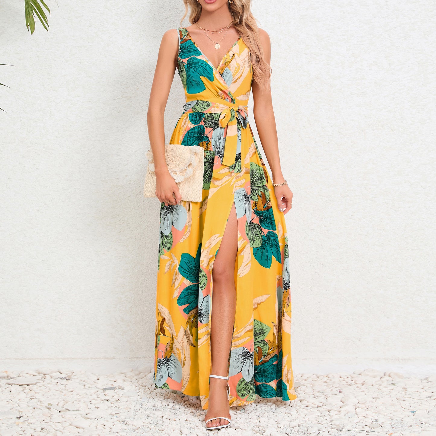 Damen Sommerkleid mit Blumenmuster – V-Ausschnitt, Bindegürtel & Schlitz