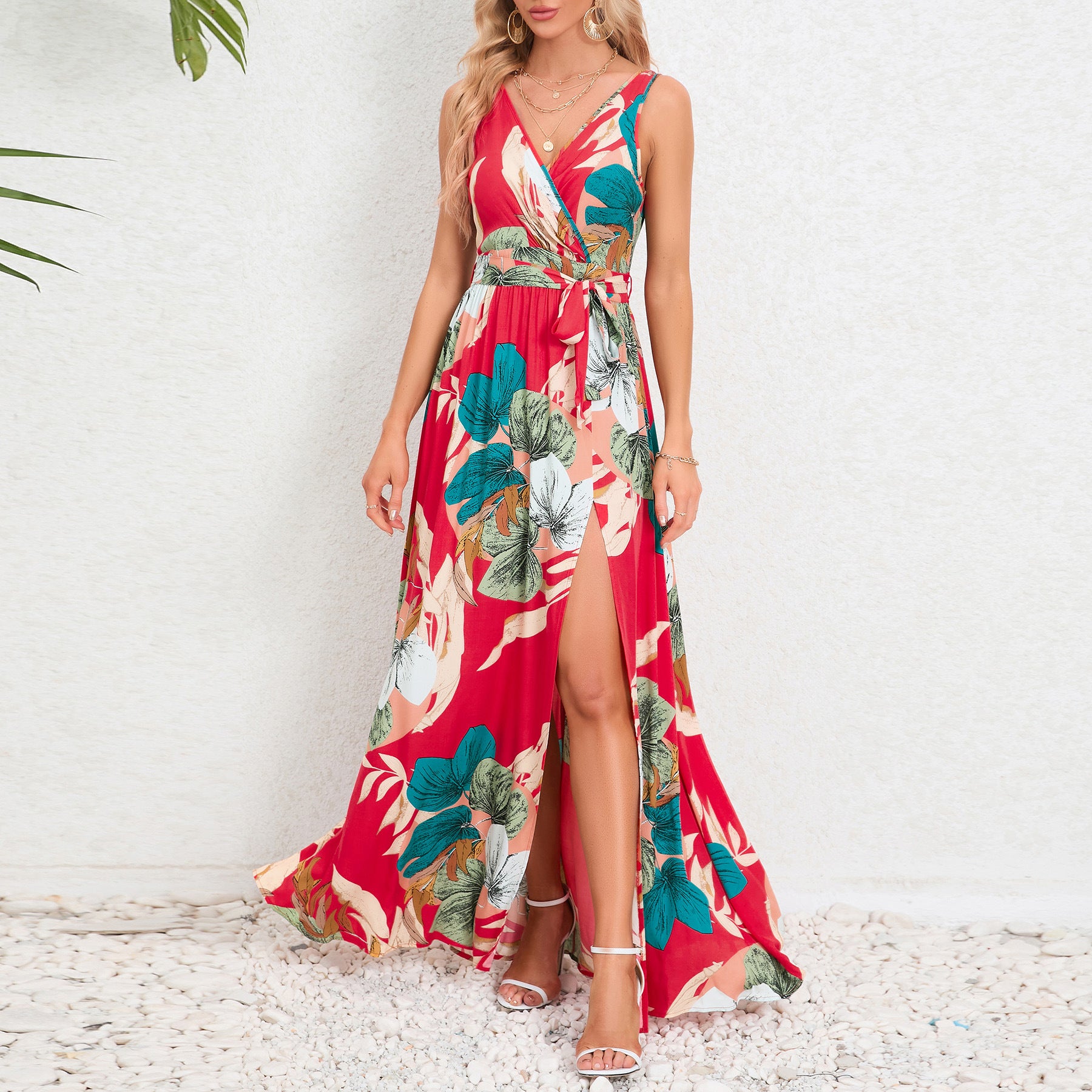 Damen Sommerkleid mit Blumenmuster – V-Ausschnitt, Bindegürtel & Schlitz
